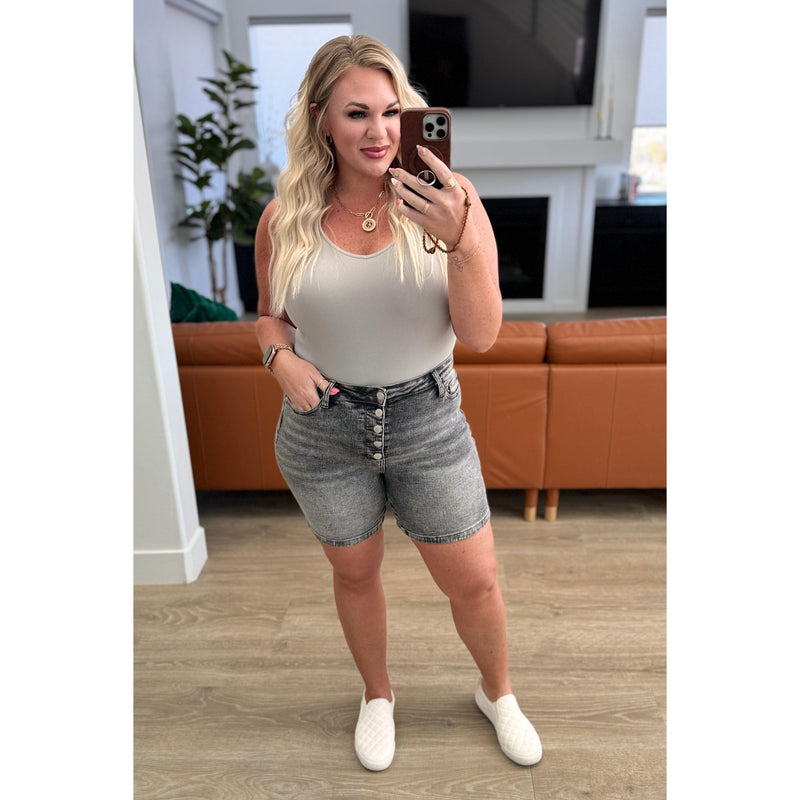 Judy Blue Greyson High Rise Cuffed Shorts in Grey (S-3XL)