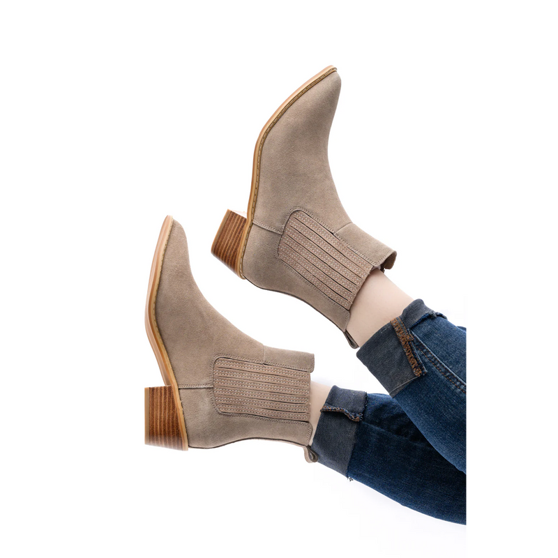 Leonor Suede Ankle Boot in Taupe (6-11)